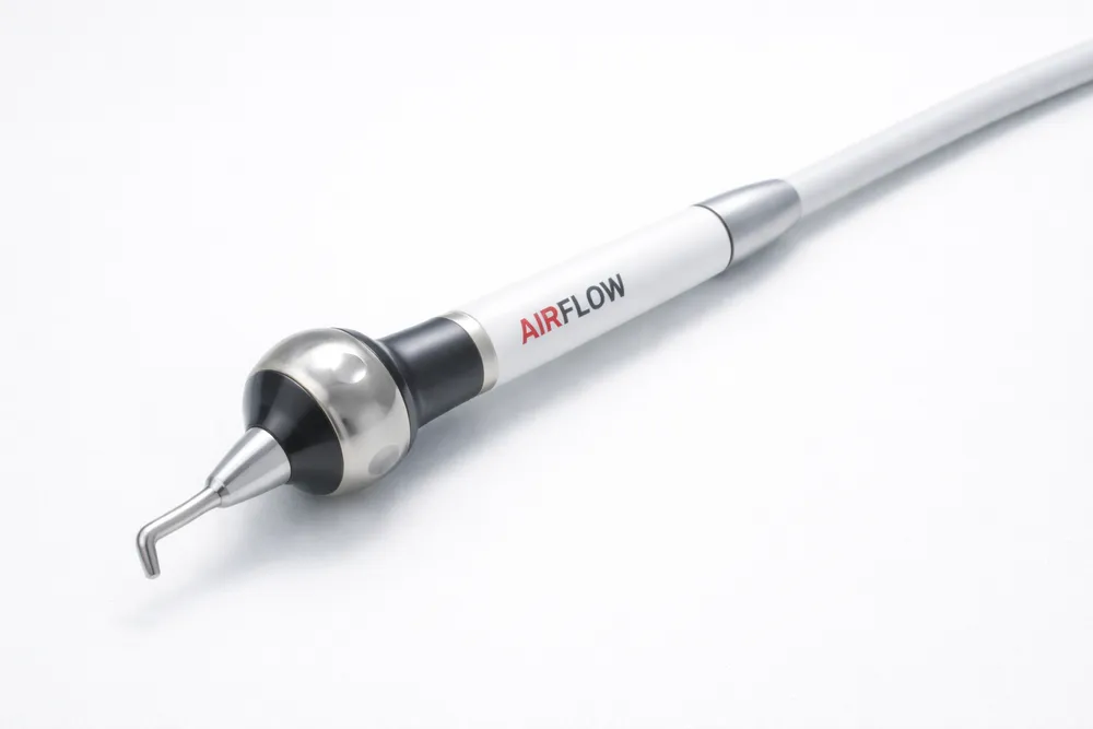 An Airflow teeth cleaning handpiece